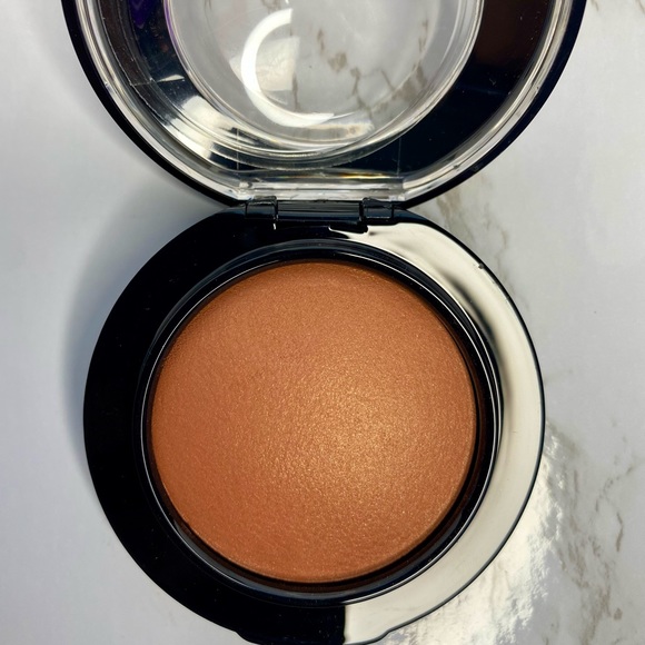 ✨HOST PICK✨ MAC Cosmetics Mineralize Blush - ‘Love Joy’ - Picture 2 of 6